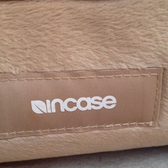 Incase Laptop Computer Sleeve 15 inch Foam Fleece Tablet Lightweight - Picture 5 of 6